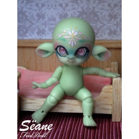 Sëane tiny BJD- Green Skin avec makeup