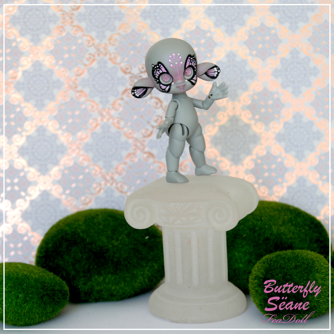 2020-03_Feadoll_Seane_grey_PapillonRose_